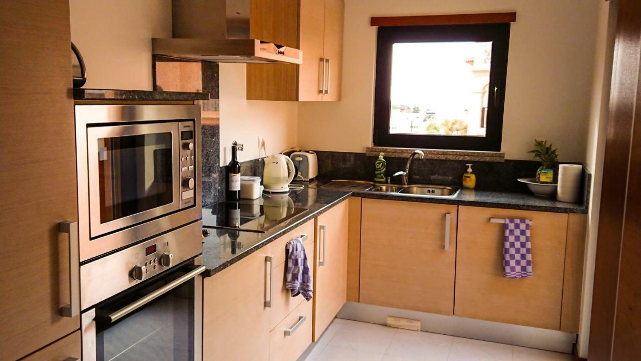 Luxury 3-Bedroom Apartment At High-End Luz Екстериор снимка